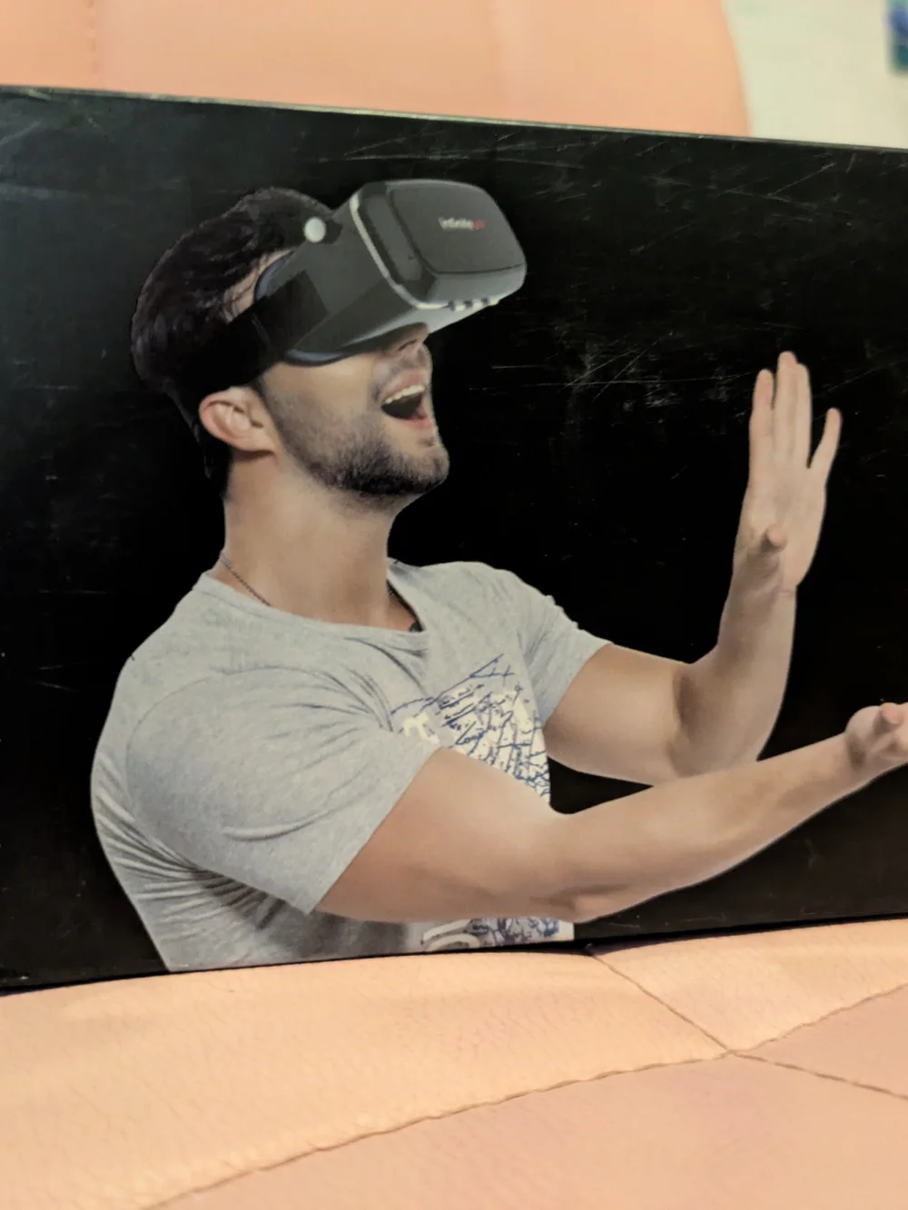 VR One Black Virtual Reality Glasses